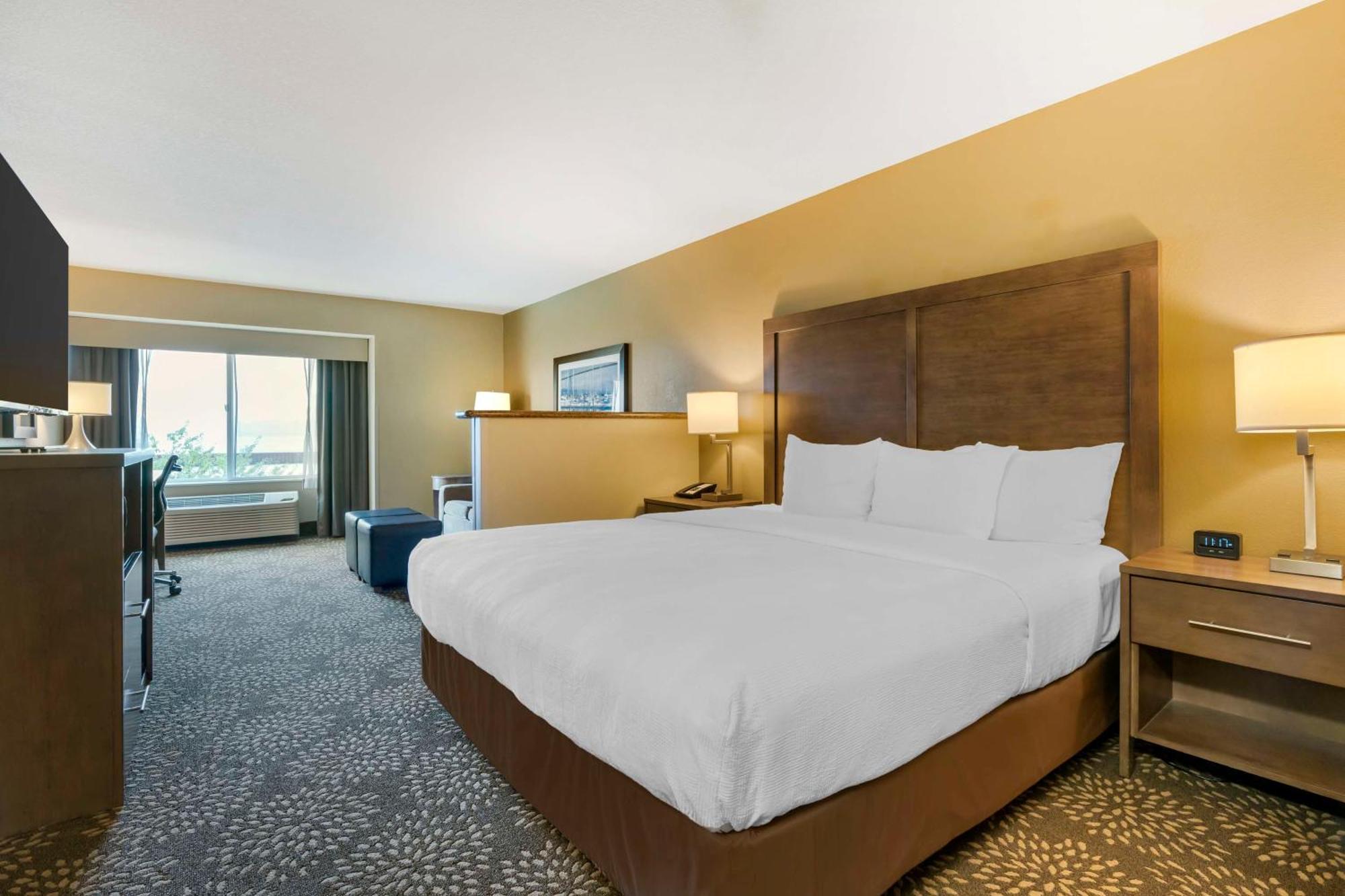 Best Western Columbia River Waterfront Hotel Astoria Exterior photo