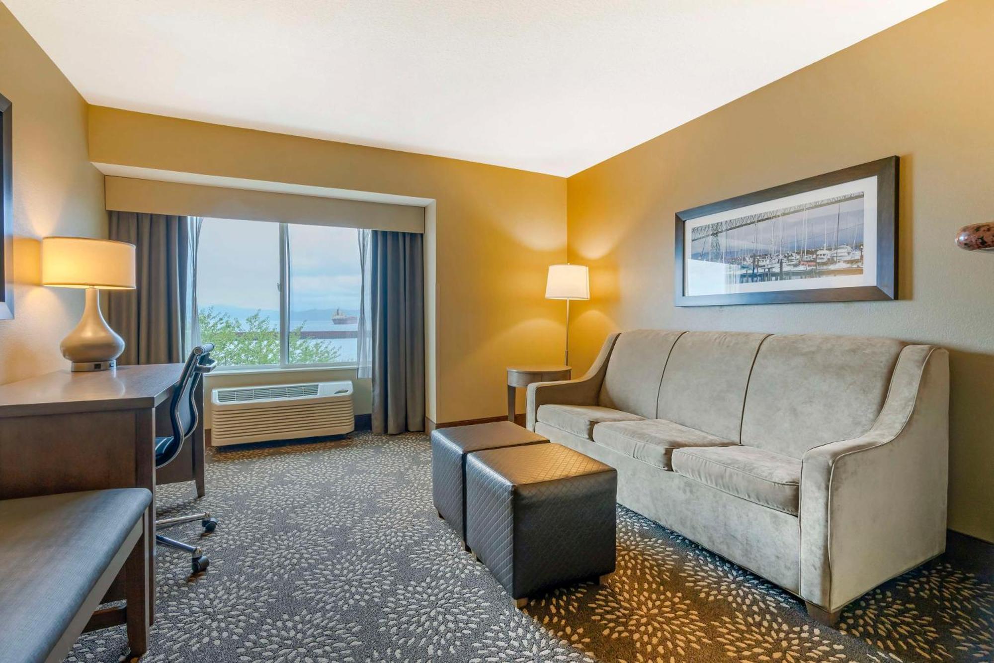 Best Western Columbia River Waterfront Hotel Astoria Exterior photo