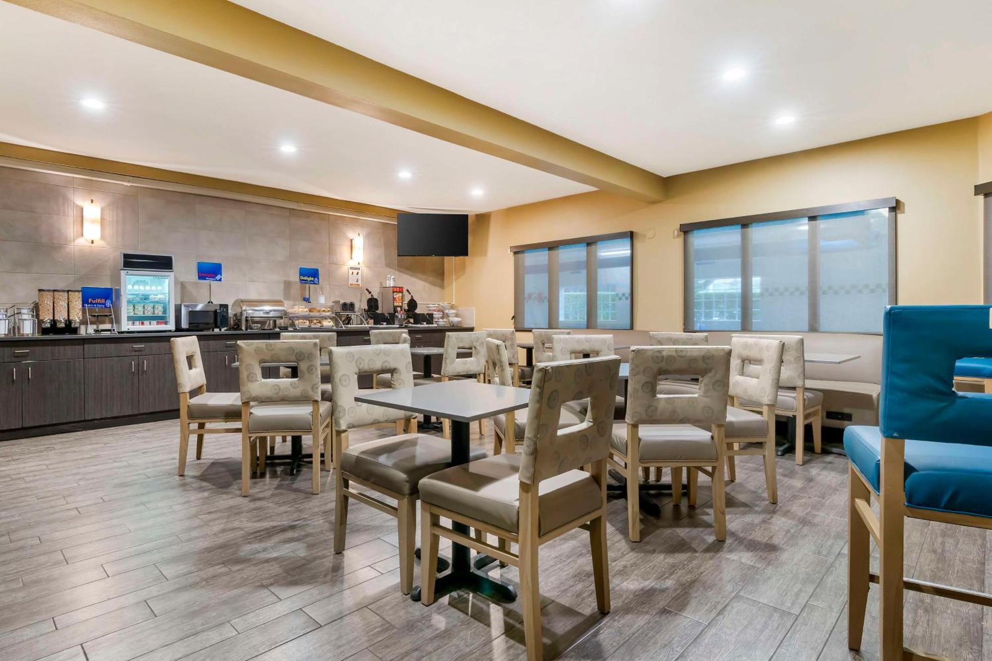 Best Western Columbia River Waterfront Hotel Astoria Exterior photo